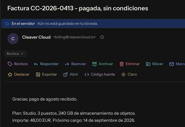 Reviewed for MailVault version 2.20.0 En el mensaje abierto se pulsa una acción rápida de etiqueta y aparece una etiqueta Recibos bajo el remitente. · Reviewed for MailVault version 2.20.0