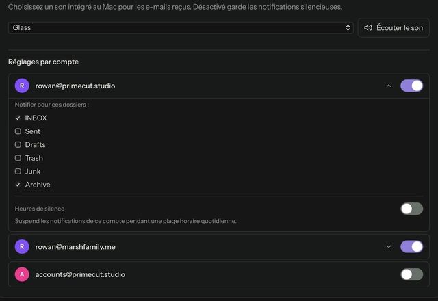 Reviewed for MailVault version 2.20.0 Dans les réglages de notification de chaque compte, un dossier est coché pour notifier, et les notifications d’un autre compte sont désactivées. · Reviewed for MailVault version 2.20.0