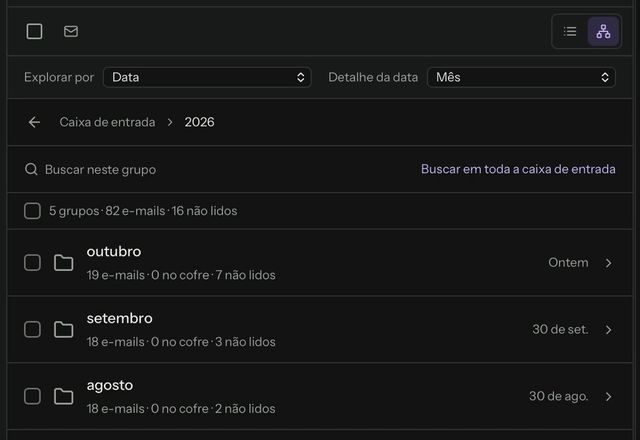 Reviewed for MailVault version 2.20.0 A lista de mensagens muda para Explorer. Os e-mails são agrupados por ano, e um ano se abre nos seus meses. · Reviewed for MailVault version 2.20.0