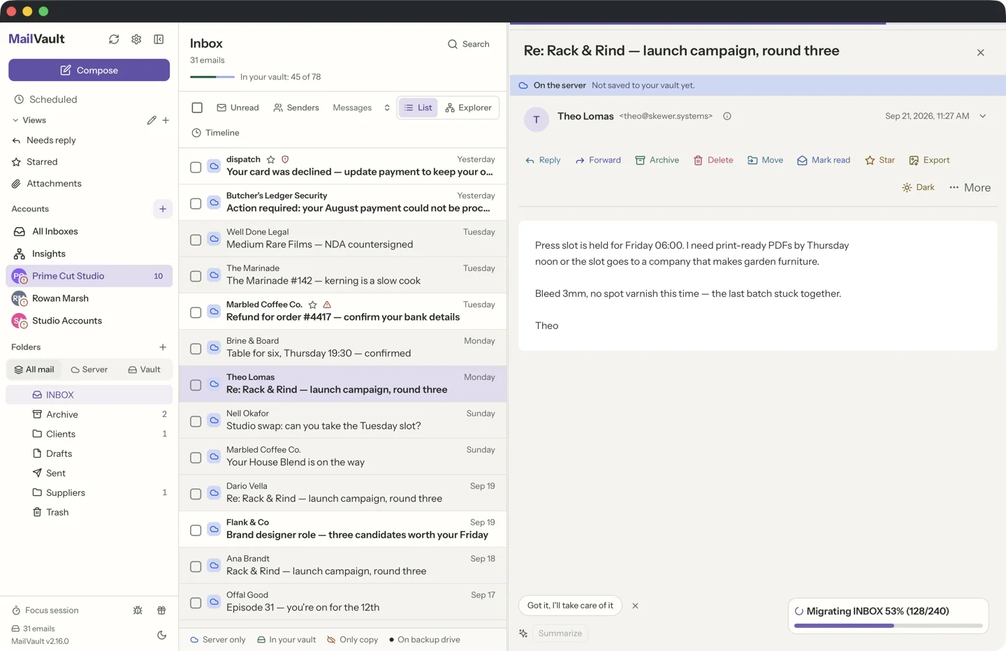 MailVault message list with the default highlighting: the open message carries a tinted band · MailVault version 2.16.0 en