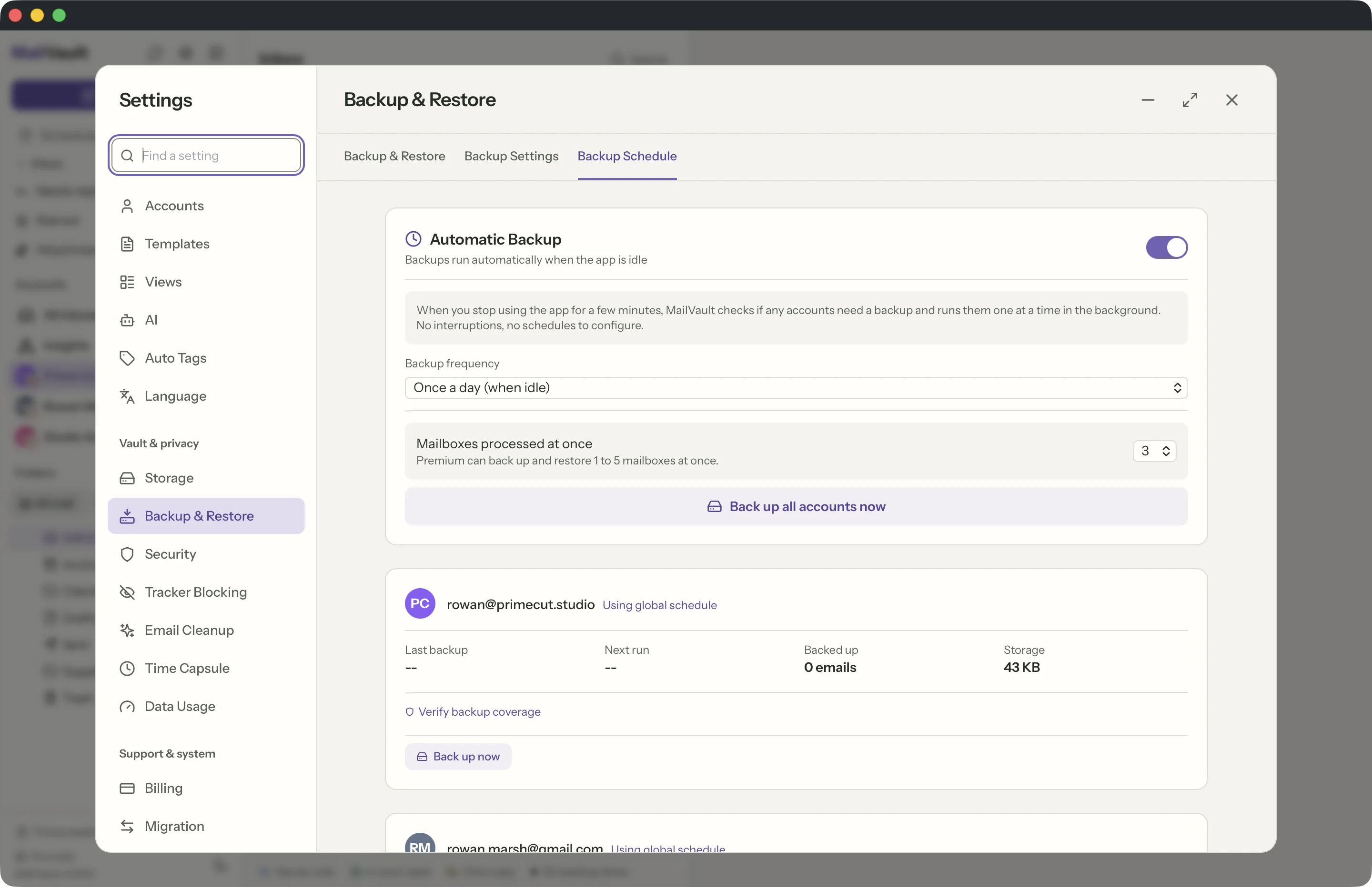 Scheduled backups in the MailVault window · MailVault version 2.16.0