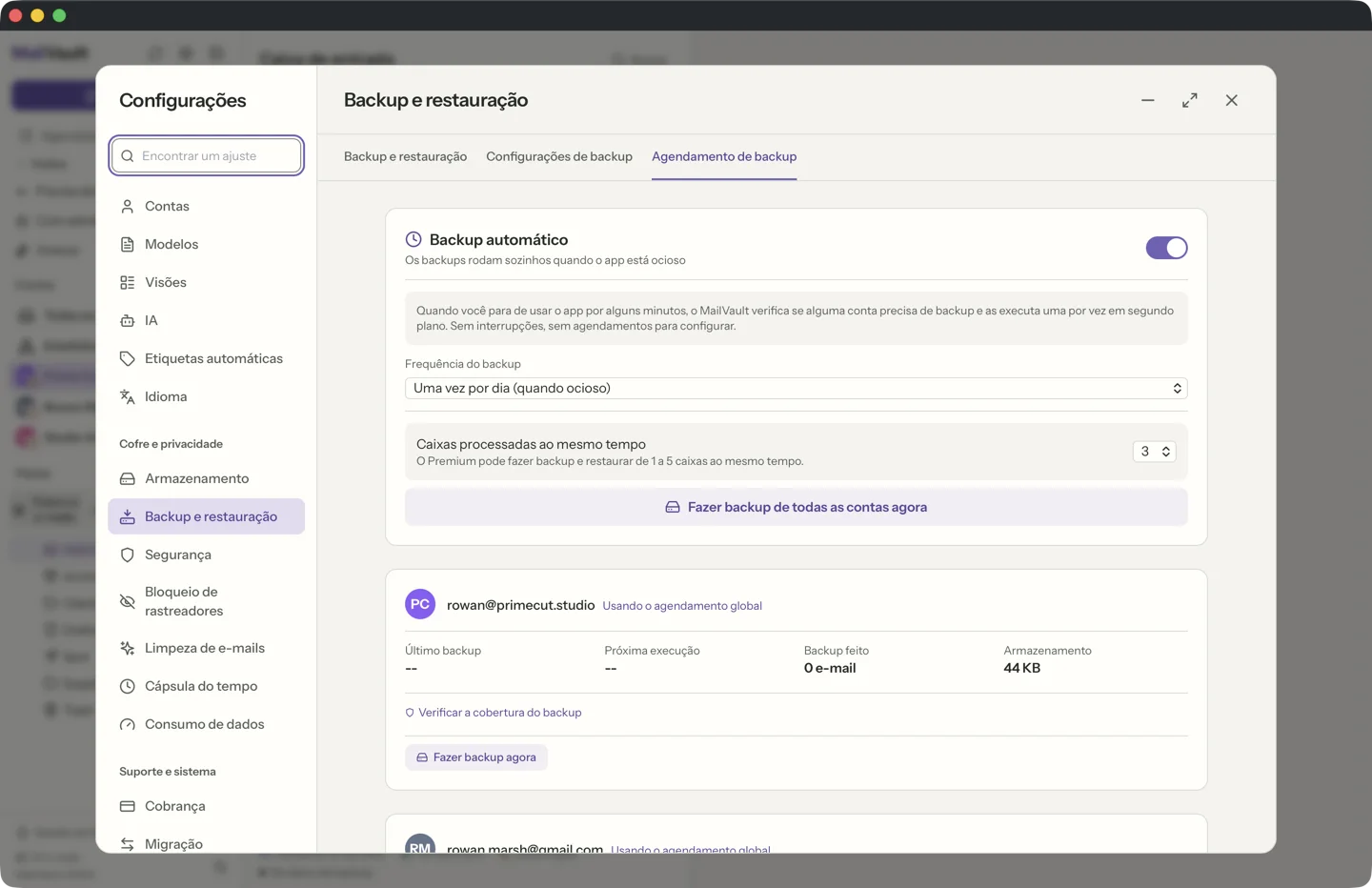 Backups automáticos agendados no MailVault · MailVault version 2.16.0